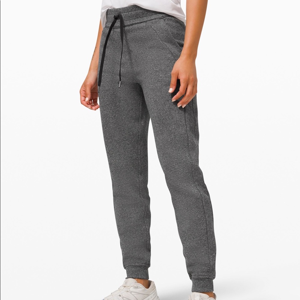 Lululemon Scuba Jogger Gem